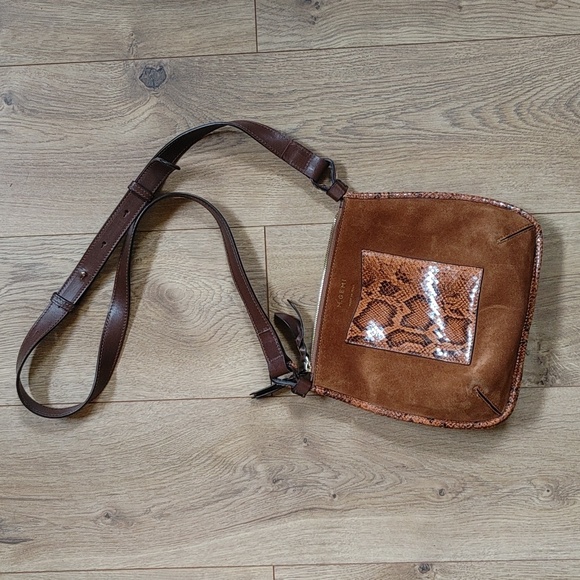 M. Gemi Suede Rosetta Crossbody Bag Italy - Picture 2 of 13